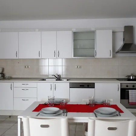 Marine Apartment *