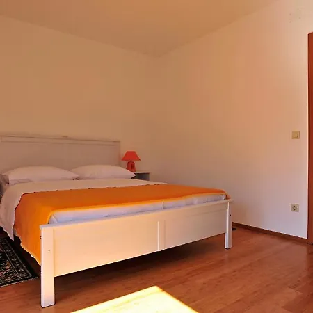 Apartment Marine